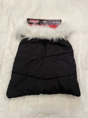 NEW Coleman Large Pet Puffer Black Jacket  Faux Collar Adjustable
